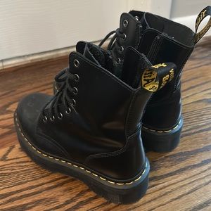 Dr Martens new leather combat boots size 7